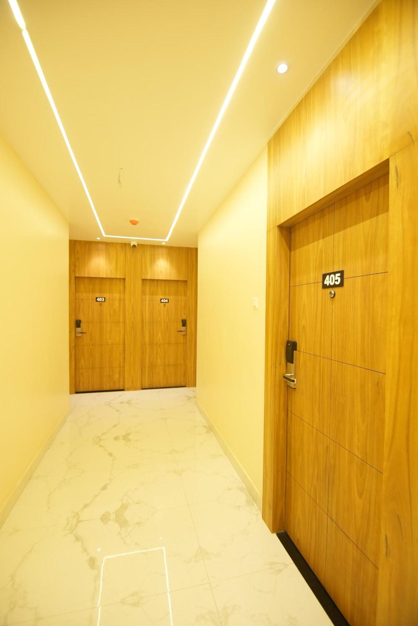 Hotel Dc Star Колката Екстериор снимка